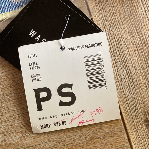 🛍️🛍️ 3 for $5. NWT Beautiful embroidered top - Picture 6 of 9